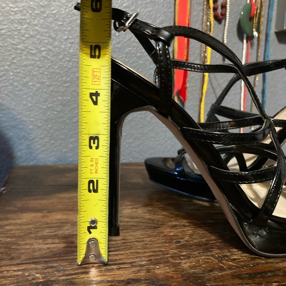 Marc Fisher Womens Jaslyn Patent Caged Platform Sandals Shoes Black Sz 6 1/2 - Picture 2 of 6